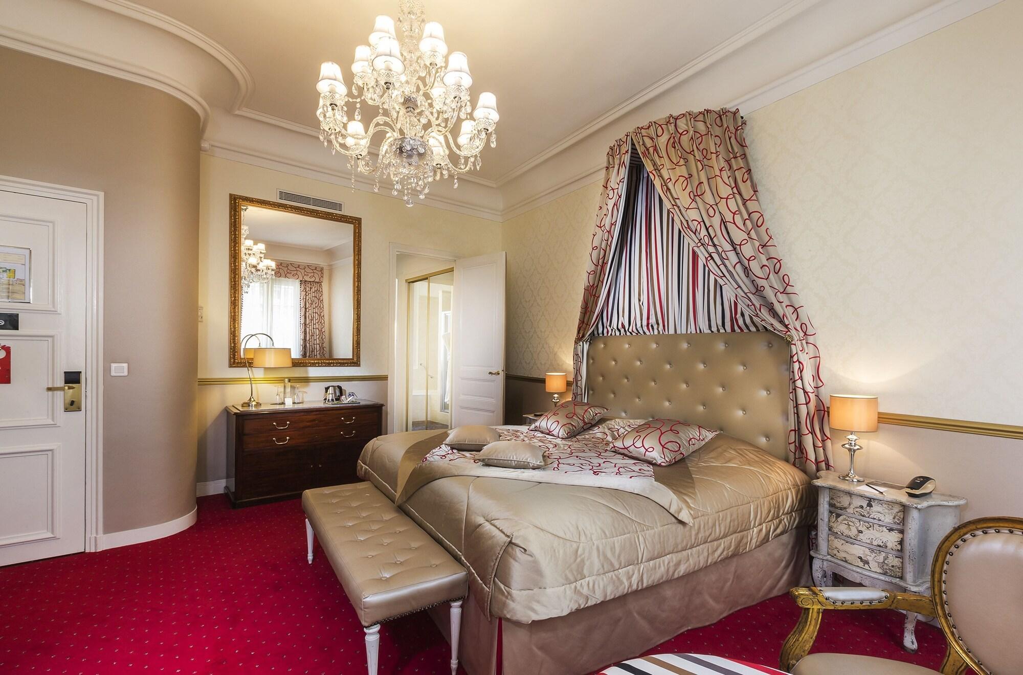 Hotel Claridge Париж Экстерьер фото